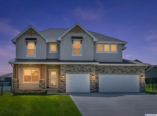 19055 Murifield Cir, Omaha, NE 68136