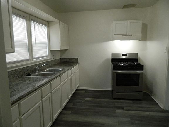 2nd image of 232 W 23rd St