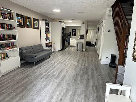 4th image of 9849 S Riverside Dr #8-26