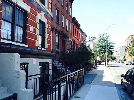 Rented by null | media 29