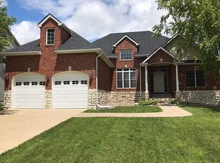 14407 Maple Dr, Urbandale, IA 50323
