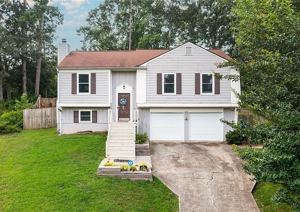 1st image of 450 Rill Crest Ct