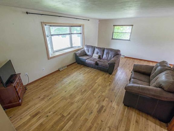 5th image of 4476 Marland Dr