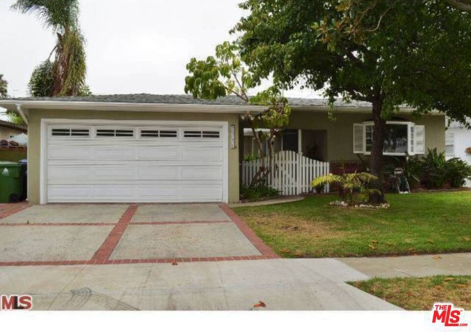 1st image of 7316 W 90th St
