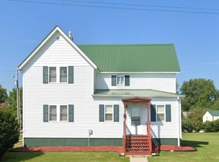 611 N Division St, Woodhull, IL 61490