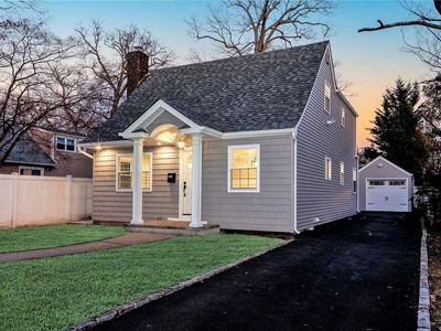 2697 Morton Avenue, Oceanside, NY, 11572