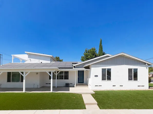 8245 Shoup Ave, Canoga Park, CA 91304