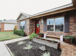 5305 SW Regent Rd, Bentonville, AR 72712