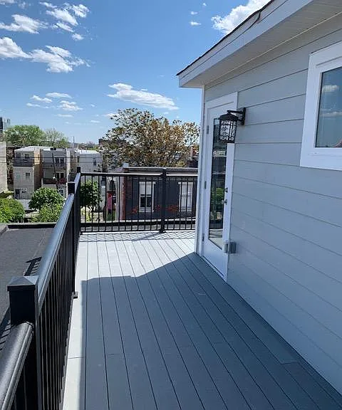 1513 Catharine St #2 — Photo 11