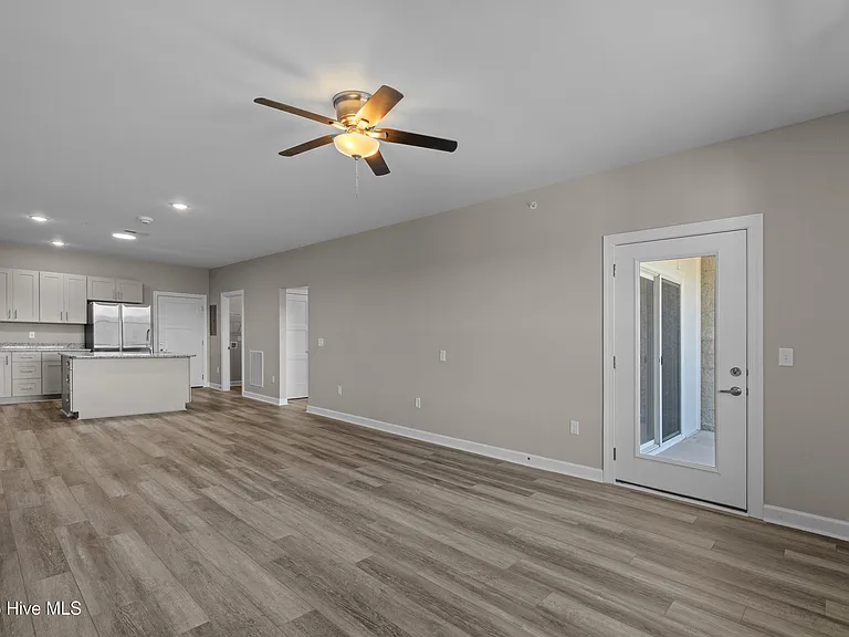 2272 Dolphin Shores Dr SW #402 — Photo 11