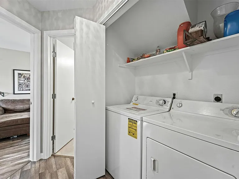 9000 Wellesley Dr — Photo 14