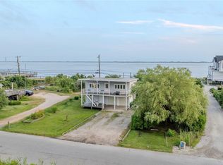 6 Oak Beach Rd, Oak Beach, NY 11702