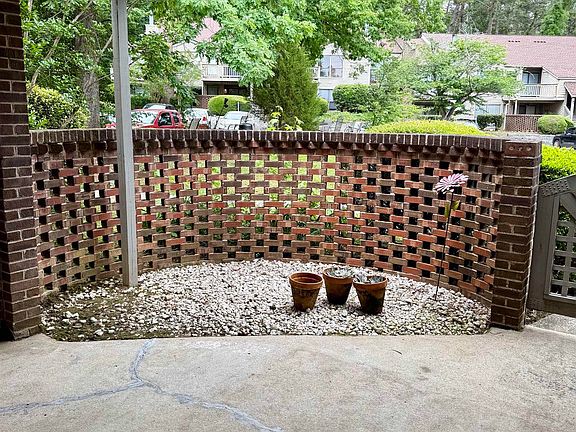 3rd image of 3609 Juneau Rd APT B19