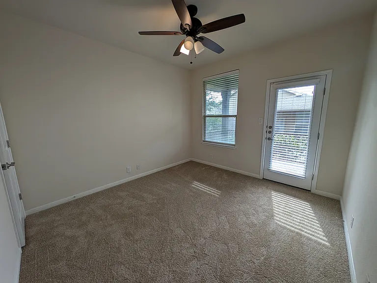 7301 Bandera Ranch Trl #A — Photo 25