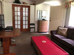 78 Meadowood Rd, Mansfield, CT 06268