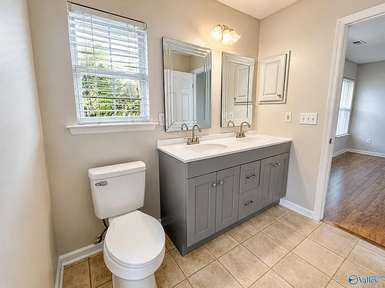 115 Bremerton Dr SW — Photo 16