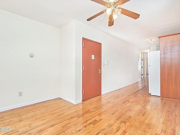 4th image of 347 Saint Marks Ave APT 2R