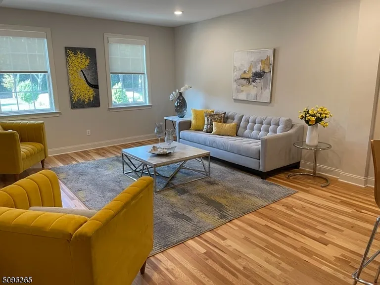 501 South Ave #214 — Photo 3