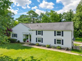 2240 Danbury Ln, Hudson, OH 44236