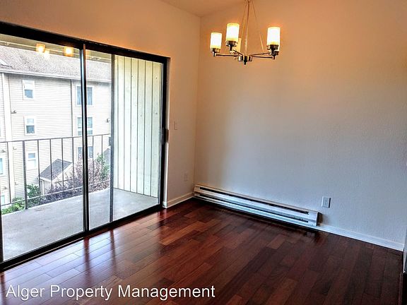 3rd image of 26425 Pennsylvania Ave NE #21