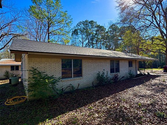 3rd image of 263 County Road 355