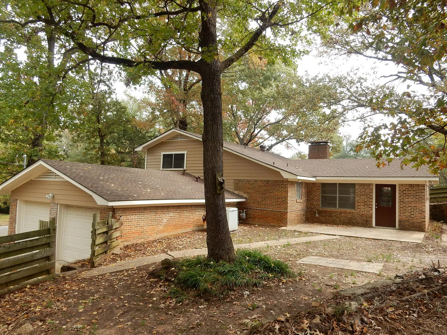 5 bed, 2104 sqft, $2,350 — Photo 4