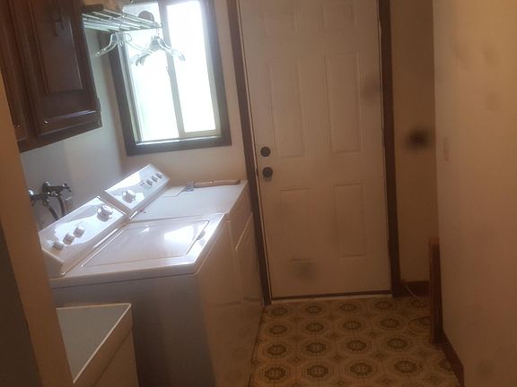 3rd image of 7613 NE 61st Ave