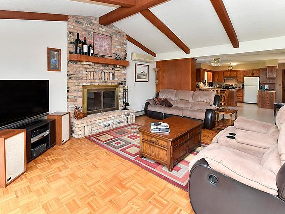 5th image of 3465 Elm Creek Dr