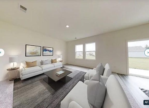 5th image of 419 Matera Dr