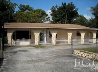 303 Queens Dr, Fort Myers, FL 33905