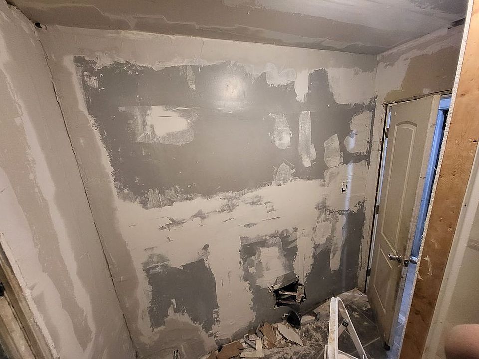 1st image of 9366 Sussex St