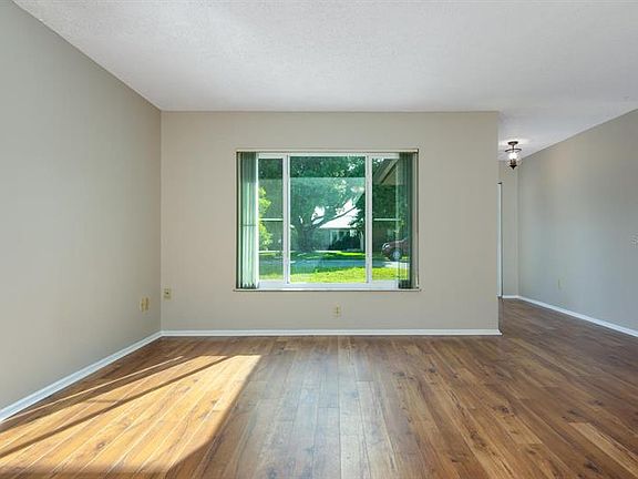 2nd image of 5524 Murdock Ave