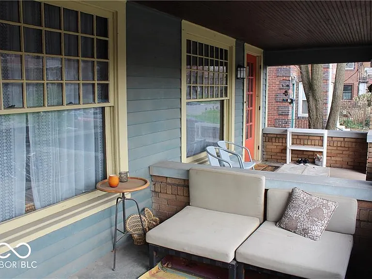 4022 Central Ave — Photo 2