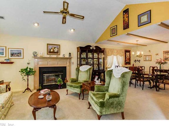 3rd image of 905 Chartwell Dr