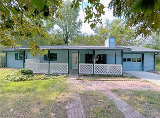 117 Village Way, Lawrenceville, GA 30046
