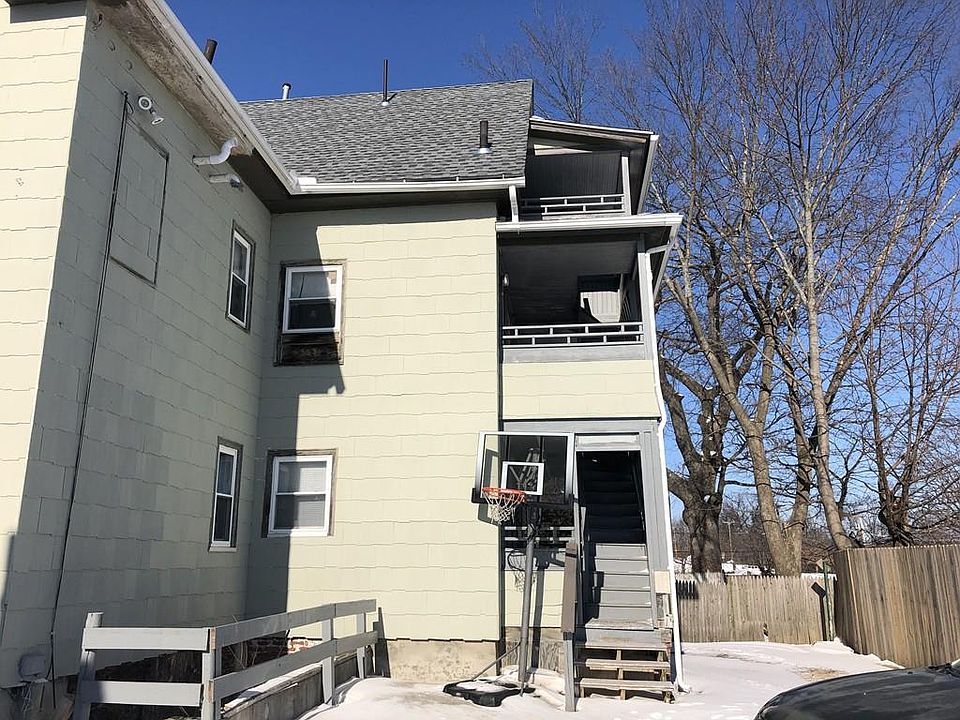 2nd image of 68 Clinton Ave