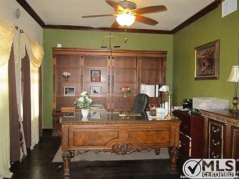 4th image of 3215 Reforma Dr