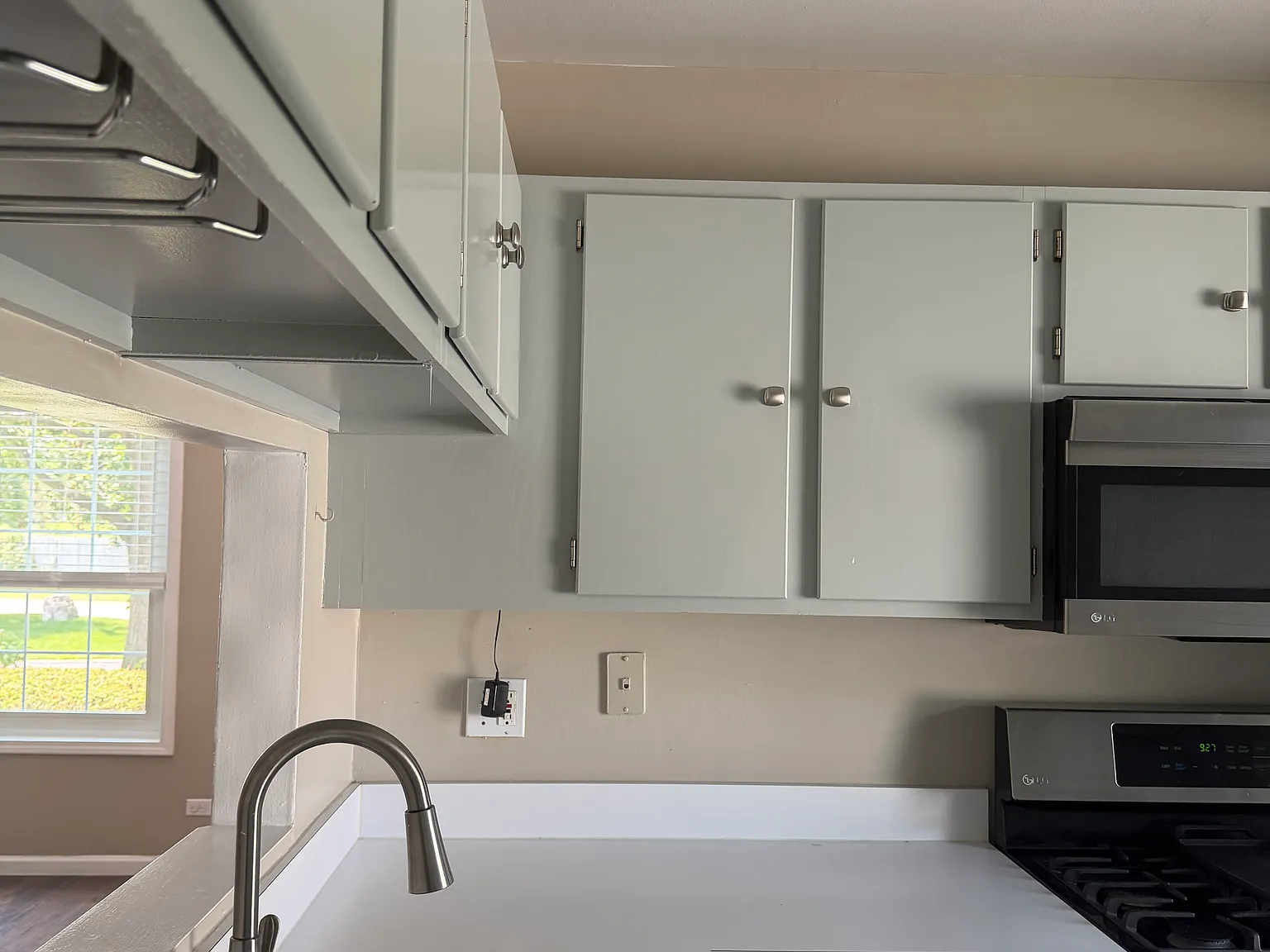 2 bed, 1.5 bath, 1052 sqft, $2,200 — Photo 2