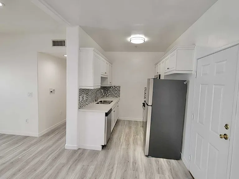 Fruitland Dr — Photo 20