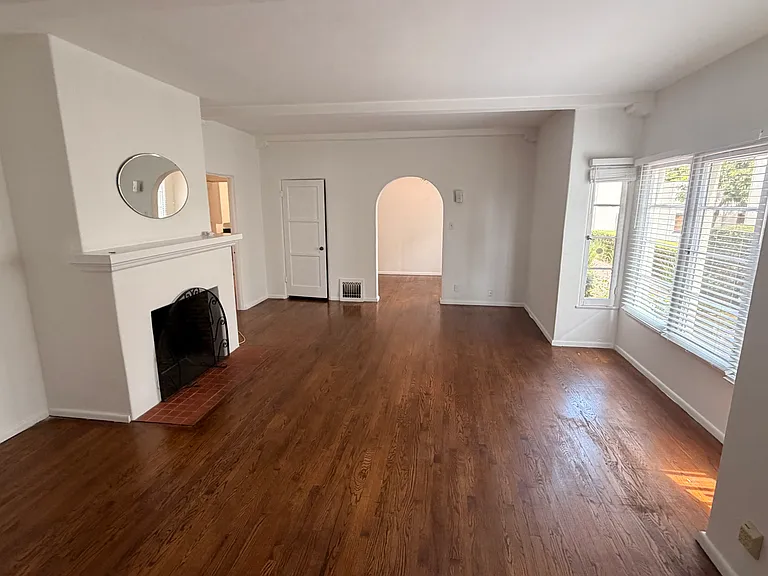 923 Ocean Ave #2 — Photo 17