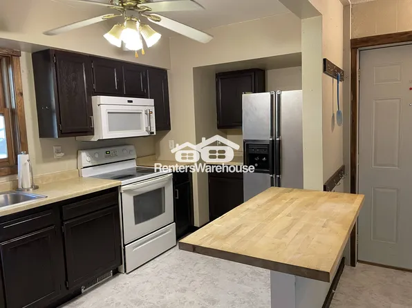 1509 8th St E, Menomonie, WI 54751