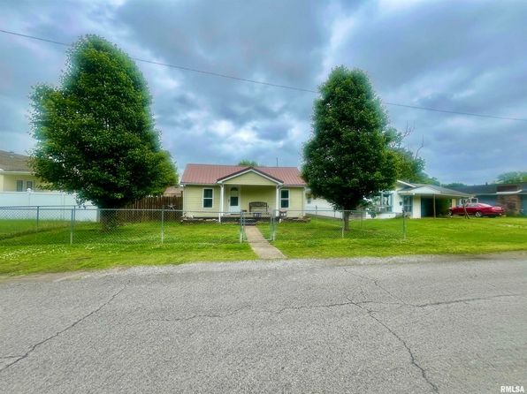 1812 Baynes St, Metropolis, IL 62960