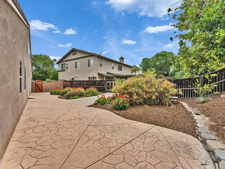 24889 Ashtree Ct — Photo 28