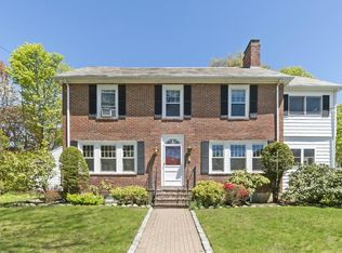 8 Preston Beach Rd, Marblehead, MA 01945