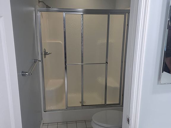 5th image of 4407 Driftwood Dr