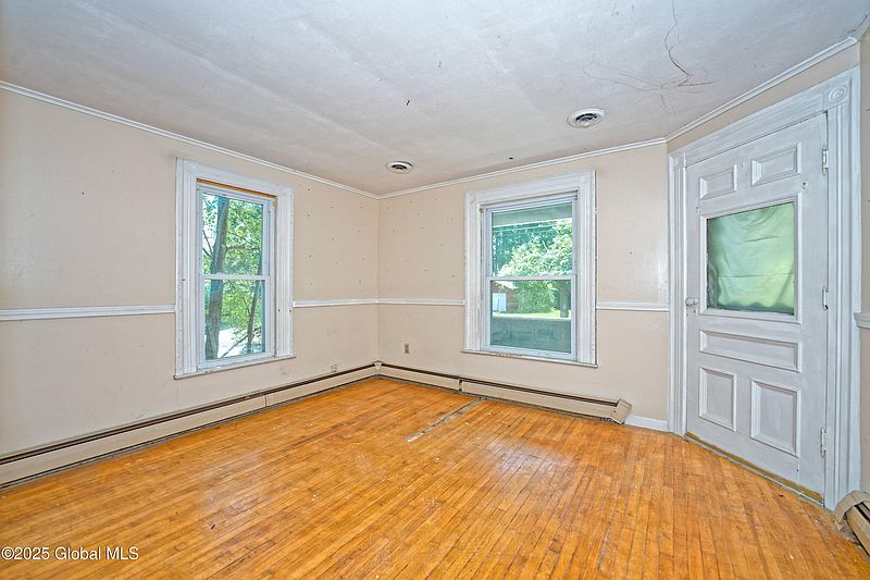 5th image of 70 Sanford Street
