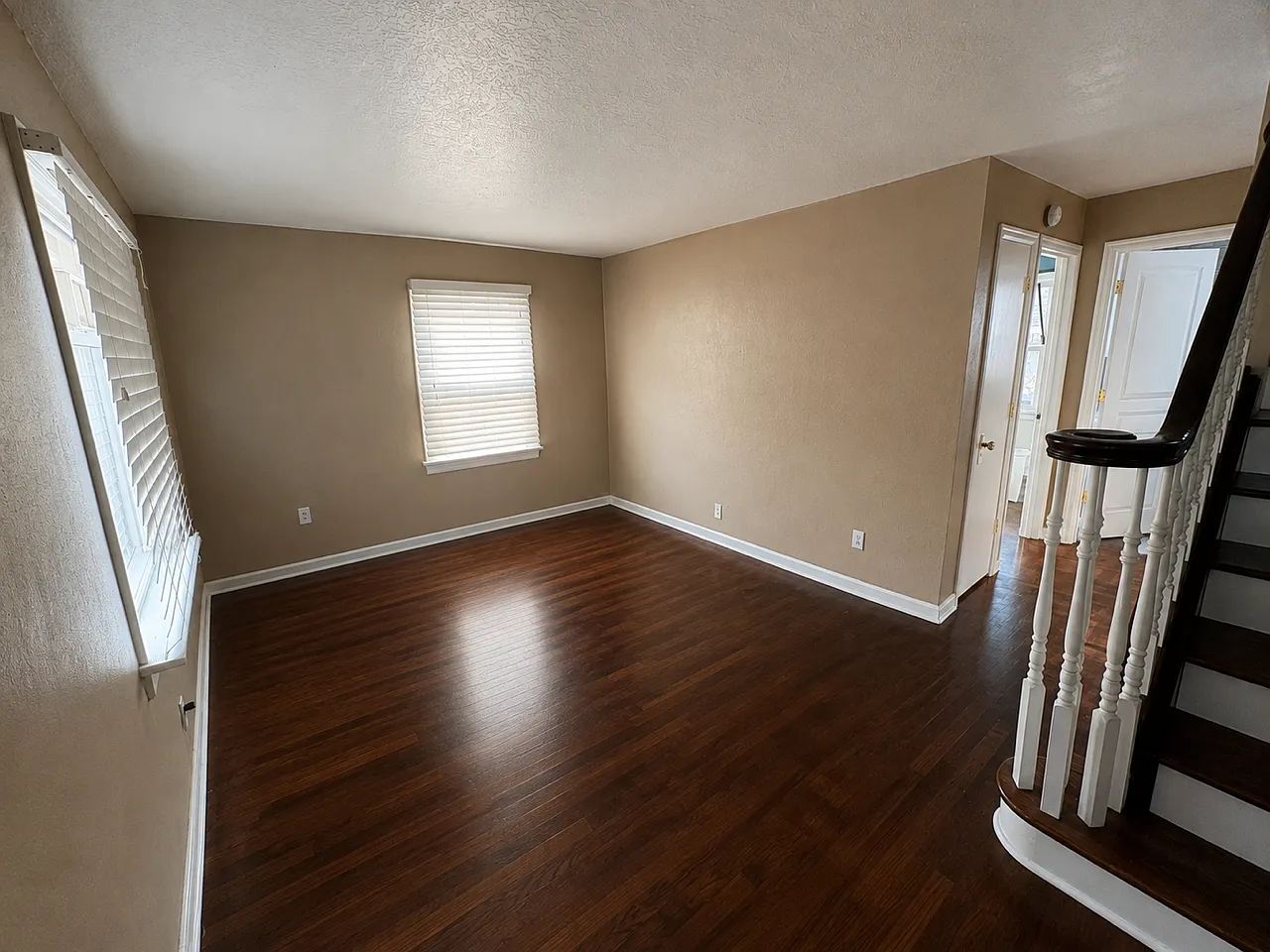 2 bed, 1351 sqft, $2,200 — Photo 3