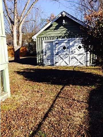 2nd image of 3202 5th Ave