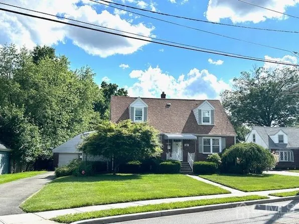 906 Cranbury Cross Rd, North Brunswick, NJ 08902