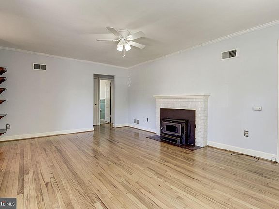 4th image of 2639 N Rockingham St